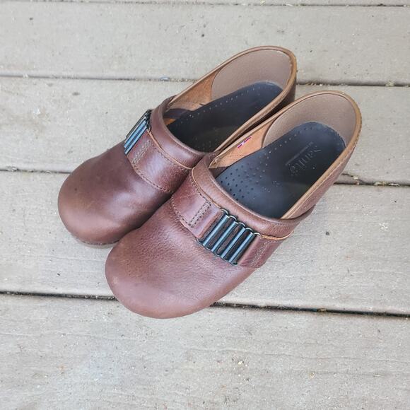 Women's Sanita Danish Clogs EU 40 US‎ 9 Brown Oiled Leather w/Accents GUC - Picture 1 of 9